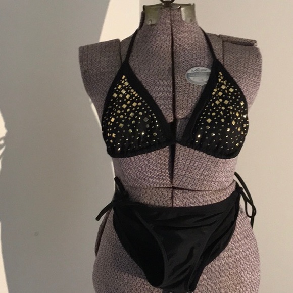 Old Navy bikini - Picture 2 of 4